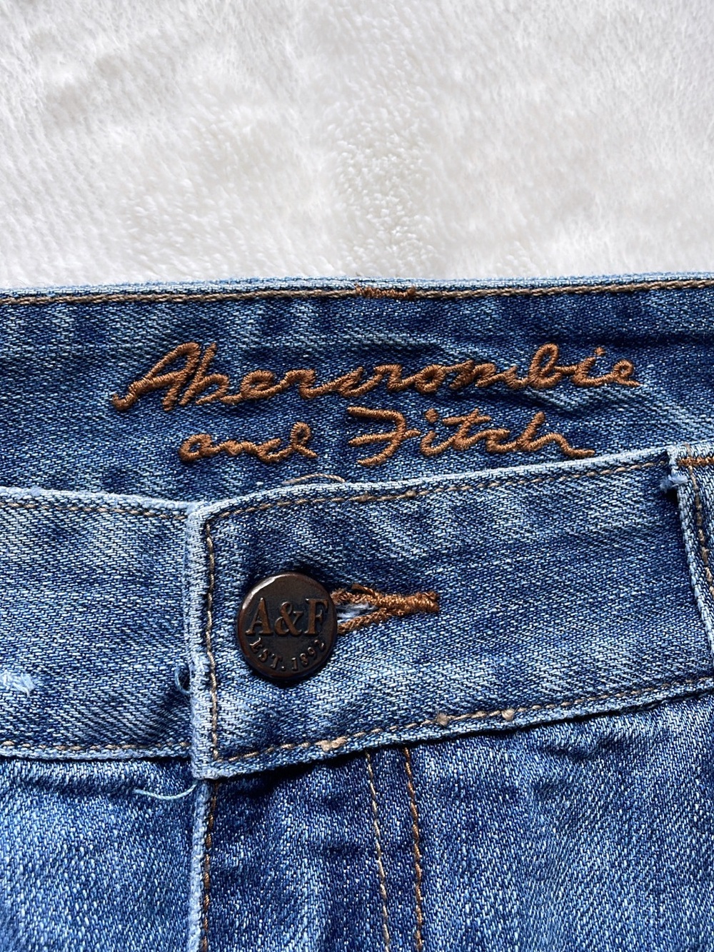 Abercrombie & Fitch Distressed Denim
Mini Skirt | Size 8 - Picture 4 of 7